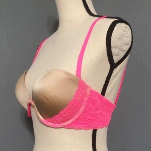 Pink Victoria’s Secret Heartbreakers Plunge Bra